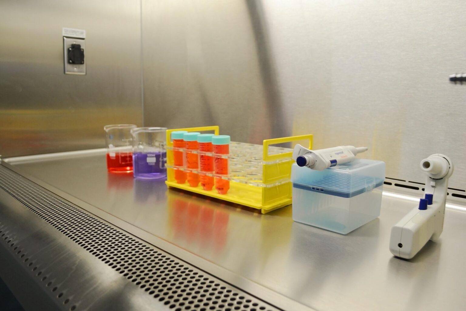 Top 4 Benefits of Preventative Maintenance For Your Lab Medical